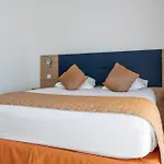 Le Hotel