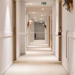 Le 3*
