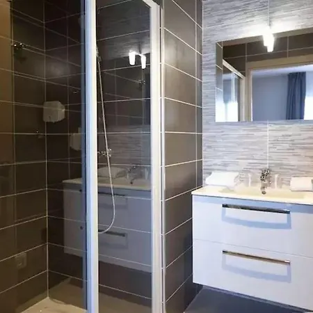Le Bastia ホテル 3*