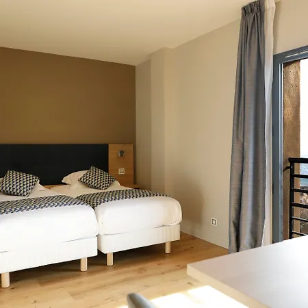 Le Bastia 3* バスティア