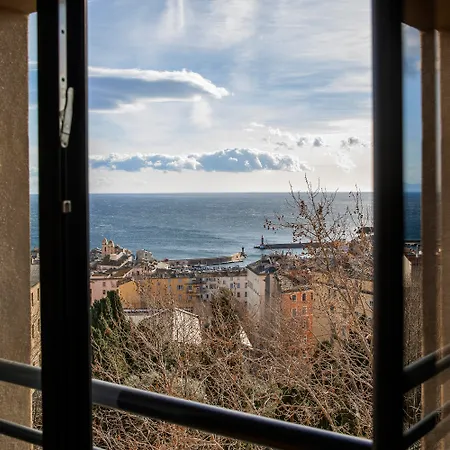 Le Bastia ホテル