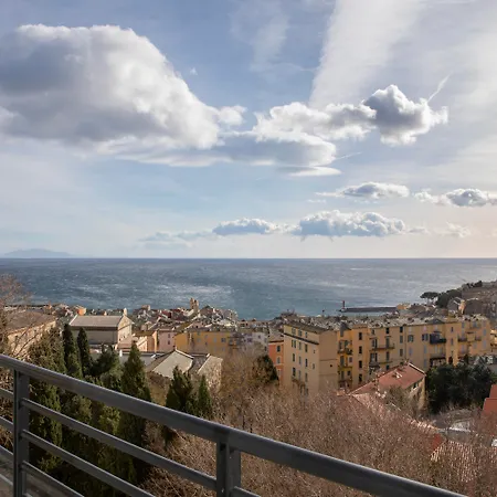 Le Bastia ホテル