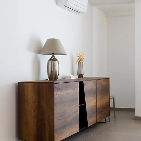 Le 3* Μπαστιά