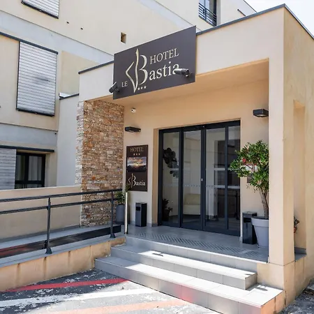 Le Bastia ホテル