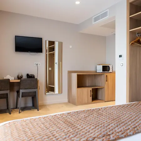 Le Otel