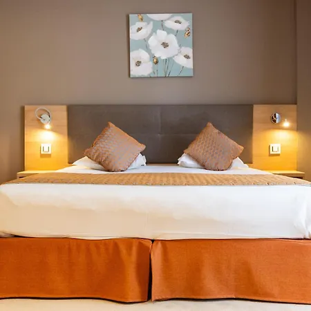 ホテル Le Bastia 3*
