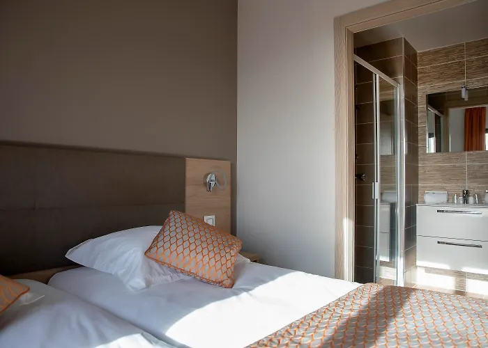 Le 3* Bastia (Corsica)