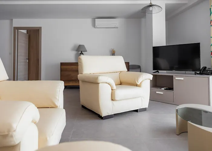 Le Hotel Bastia (Corsica)